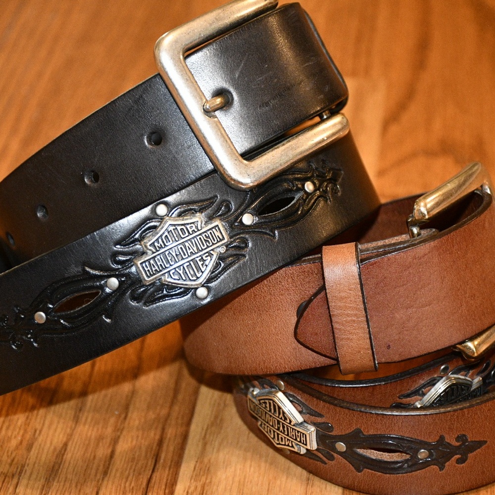 NWOT Women’s Harley Davidson belts with Cutout and silver logo detail large